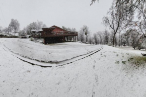 10-acre Forest Villa, Single Floor, Hot tub, Patio